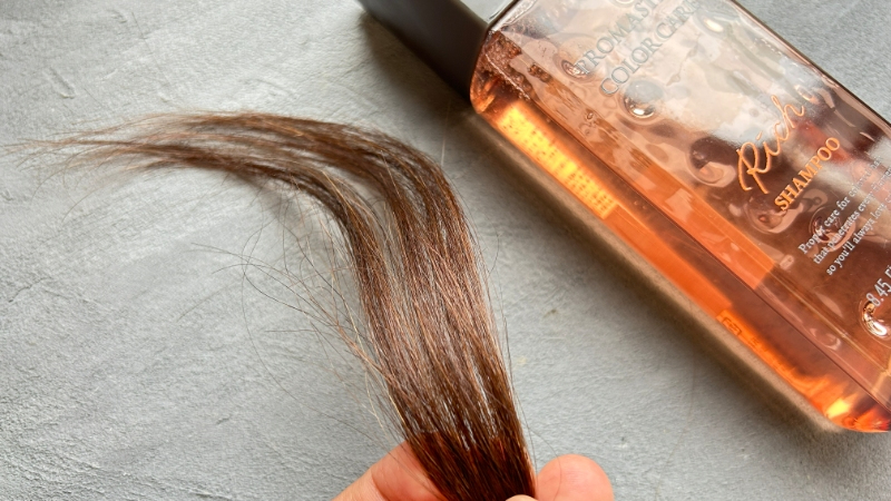 ホーユー プロマスター カラーケアリッチシャンプー使用後の毛束